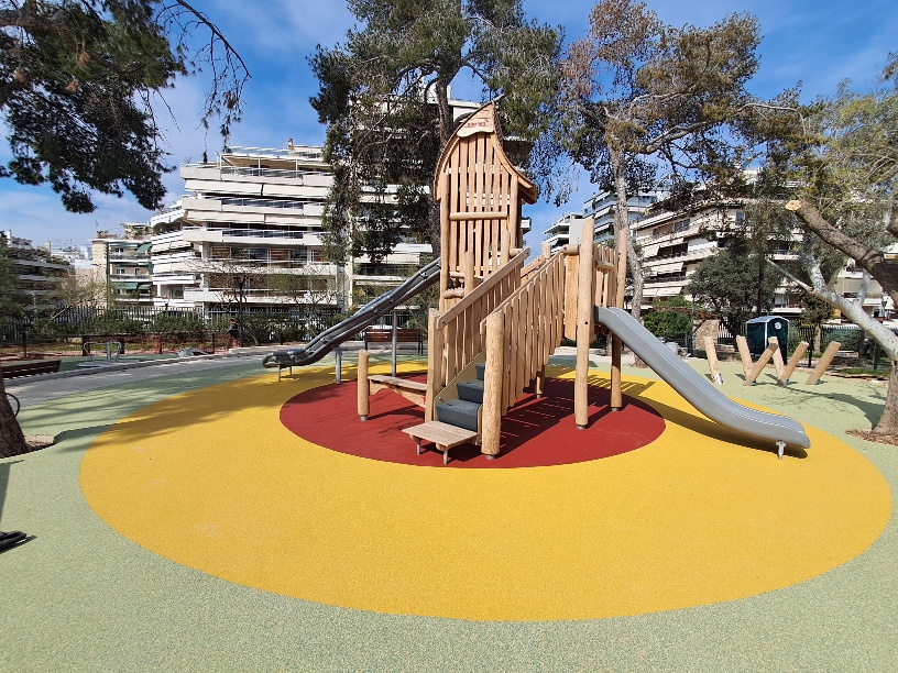 Άλσος Νέας Σμύρνης: Άνοιξαν οι παιδικές χαρές