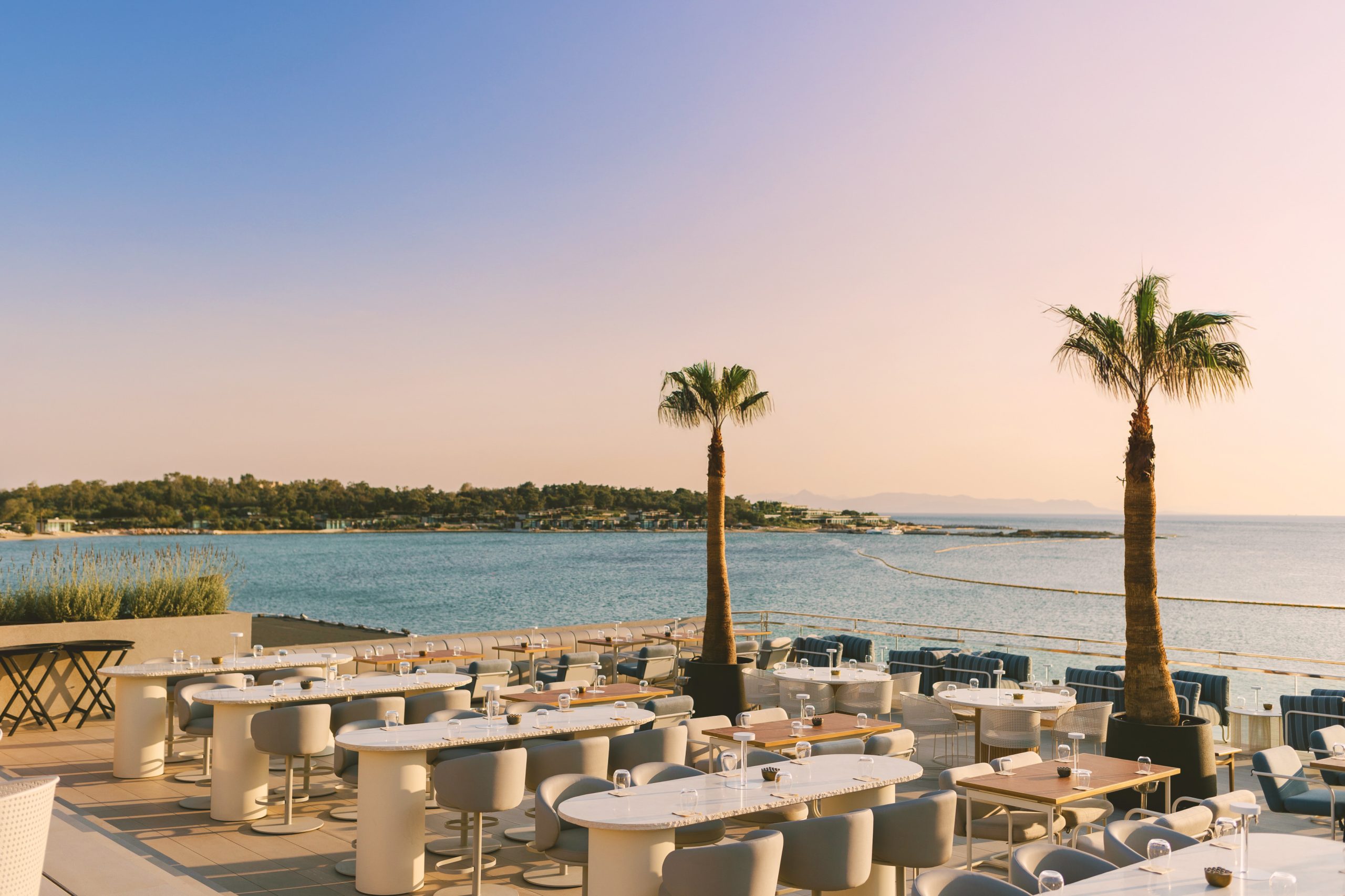 Asteria Glyfada: Πώς να ζήσεις μία ολόκληρη μέρα πάνω στο κύμα