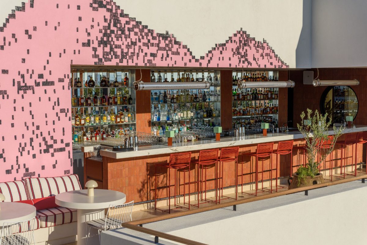 Το Sora Rooftop Lounge επιστρέφει στη Γλυφάδα και βάζει ξανά τα ηλιοβασιλέματα της Ριβιέρας στο επίκεντρο