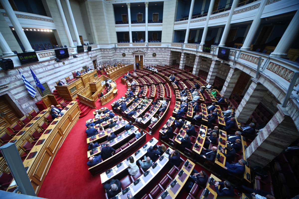 Το αυτοδιοικητικό σχέδιο της Κυβέρνησης: Λιγότερη Δημοκρατία, περισσότεροι αποκλεισμοί