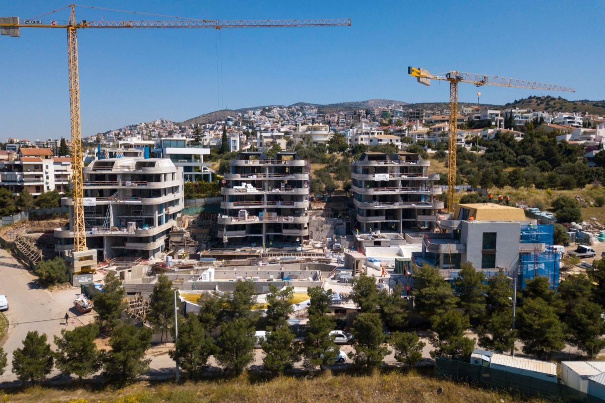 Apollo Hills: Ολοκληρώθηκε ο βασικός κατασκευαστικός σκελετός στο νέο οικιστικό έργο της Hines στη Βούλα
