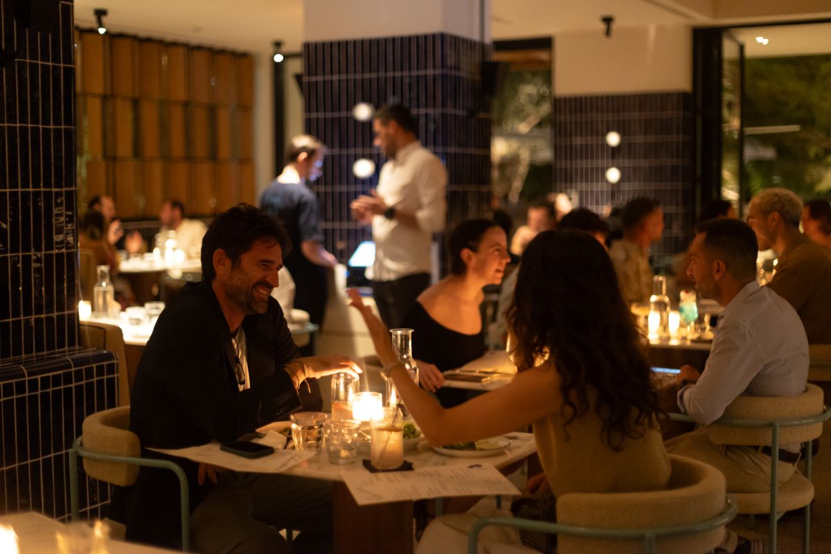 Το φθινόπωρο στην Αθηναϊκή Ριβιέρα έχει τη δική του ατζέντα και ξεκινά από το Ace Hotel Athens
