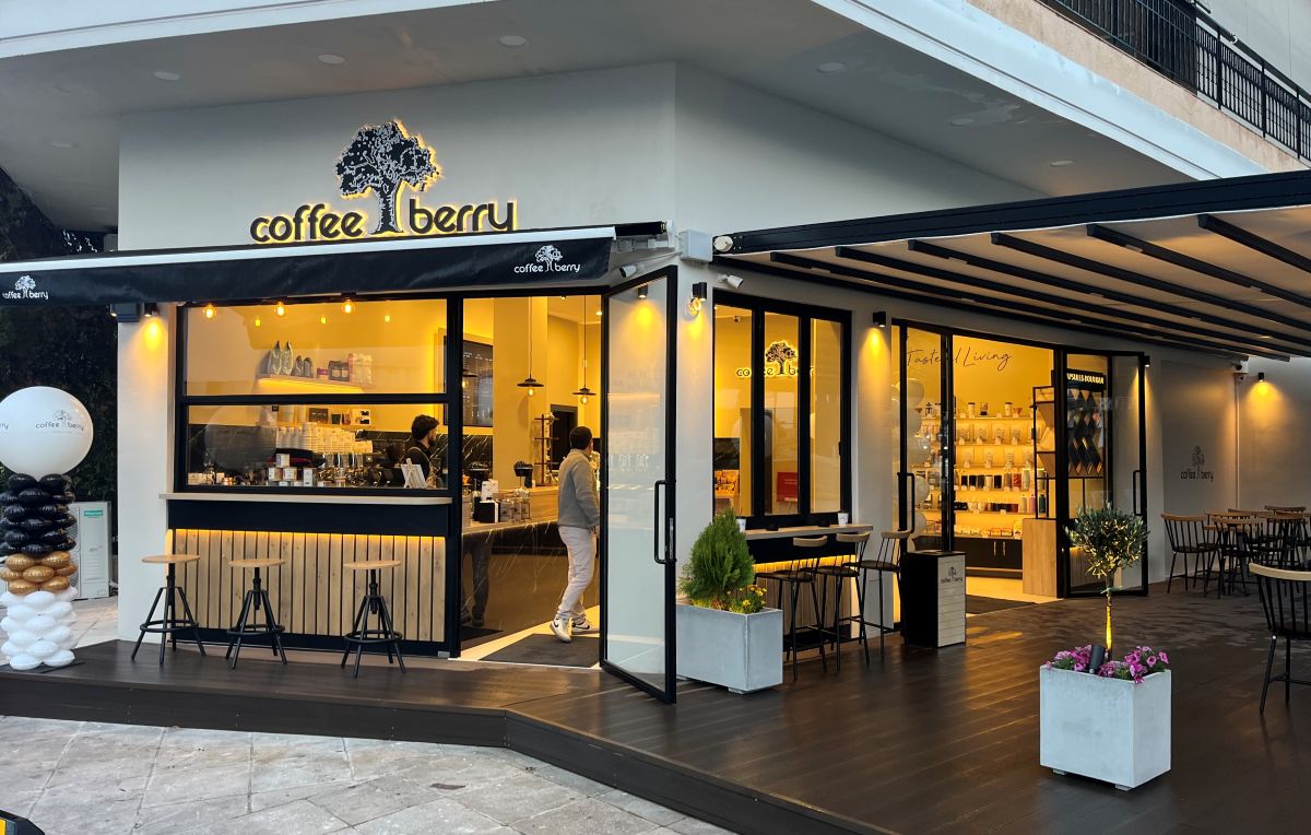 Η Coffee Berry μετατρέπει επιλεγμένα καταστήματά της σε σημεία εγγραφής εθελοντών δοτών μυελού των οστών, σε συνεργασία με το «Χάρισε Ζωή»