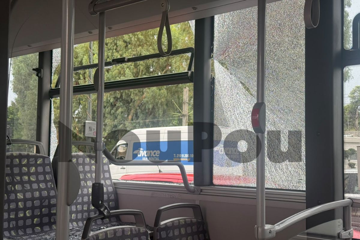 Άλιμος: Έπεσε το πίσω τζάμι λεωφορείου εν κινήσει – Αποβιβάστηκαν έντρομοι οι επιβάτες
